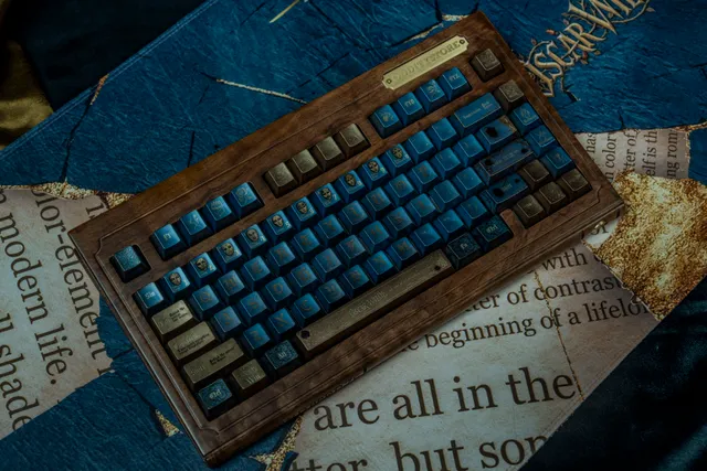 Wilde Beauty and Sorrow Keycap Photo 4