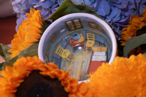 Van Gogh Bedroom Mug Product photograph 11